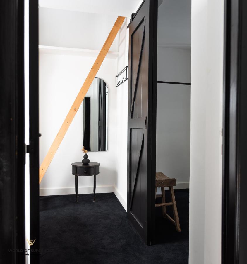 Beautiful Spacious In A Newly Renovated Old Townhouse Apartment Ostend